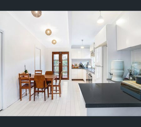 15 Byrnes Street, Bexley, NSW 2207 - Photo 2