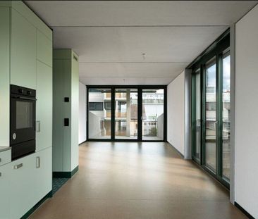 Living near the city - Photo 1