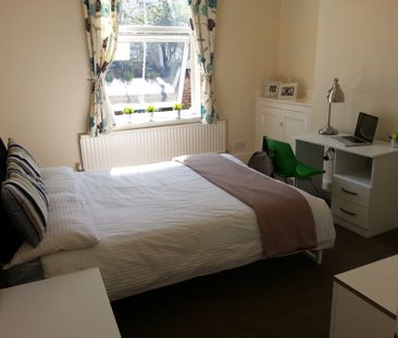 2 Bedroom Terraced To Rent in Nottingham - Photo 4