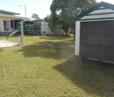 Well-Maintained Three-Bedroom Home in Convenient Carina Location - Photo 5