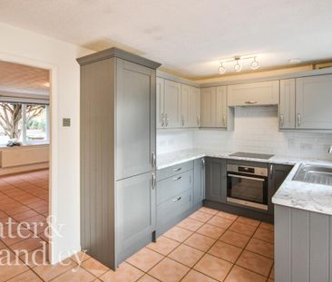 3 bedroom end of terrace house to rent - Photo 5