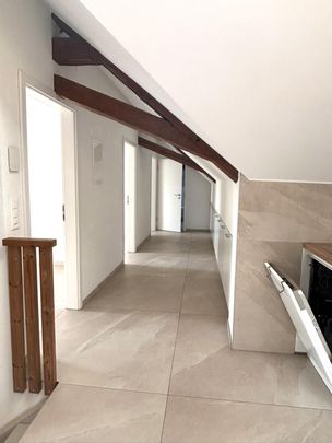 Beautiful 4.5-room apartment in the attic - approx. 100m2 - Photo 1