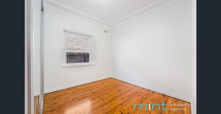 Family Home - Photo 5