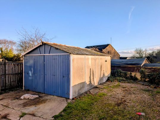 2 bedroom terraced house to rent - Photo 1