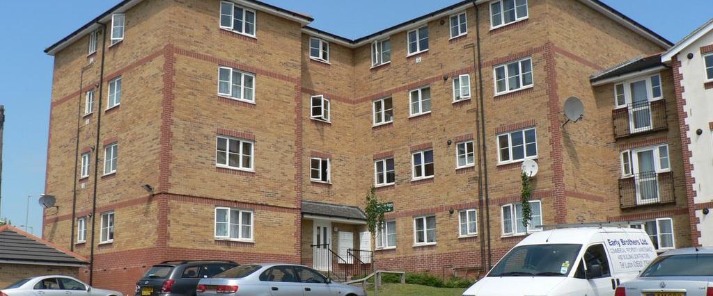 2 bedroom flat to rent - Photo 1