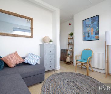 Studio to rent - Photo 2