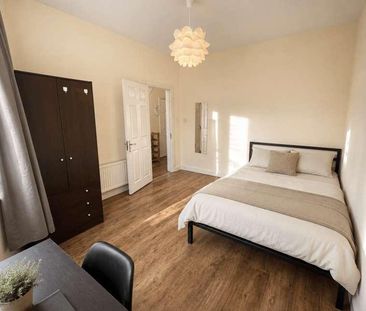 Deyne Avenue, Rusholme, Manchester, M14 - Photo 3