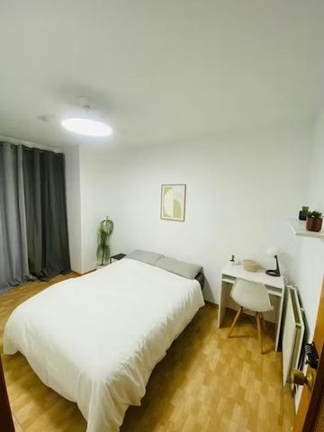 Calle Santanderina, Madrid, Community of Madrid 28053 - Photo 5