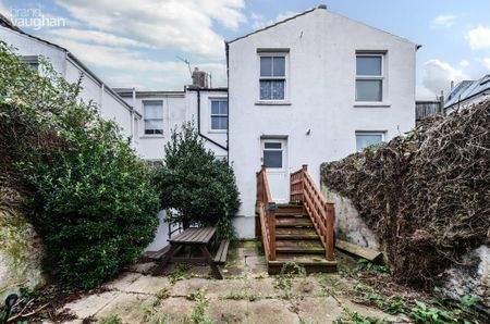 3 bedroom terraced house to rent - Photo 3