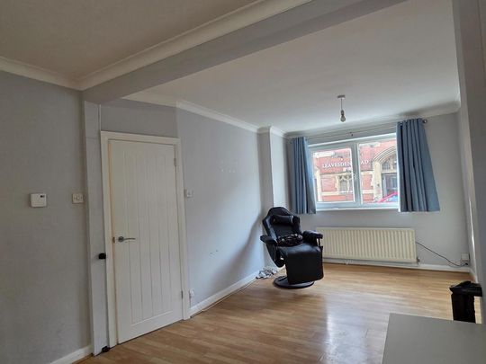 2 bedroom terraced house to rent - Photo 1