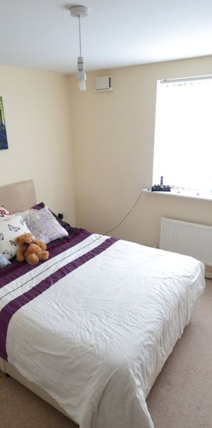 2 bed flat to rent in The Fairways, Golden Mile View, NP20 - Photo 1