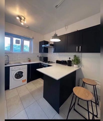 2 bedroom flat share to rent - Photo 3