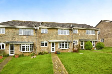2 bedroom maisonette to rent - Photo 2