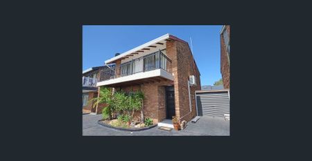 Fantastic location - moments from Tuggerah Lakes Waterfront - Photo 2