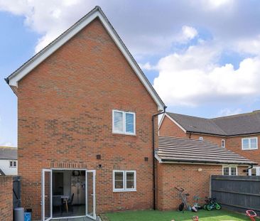 3 bedroom detached house to rent - Photo 3