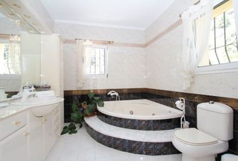 For rent villa with private pool near the beach in Cumbre del Sol, Benitachell