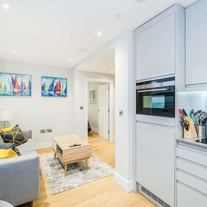 Springfield Road, Chelmsford - Photo 1