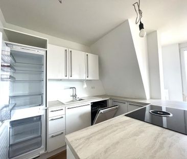 Neuwertige 2,5 Zimmerwohnung am Sedanplatz - Photo 2