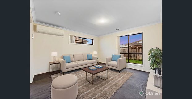 Family Comfort in a Prime Lyndhurst Location - Photo 1