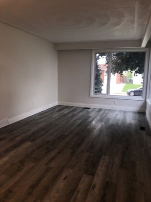 For Lease - 38 Loyalist Drive Unit# Upper, Hamilton, Ontario - Photo 1