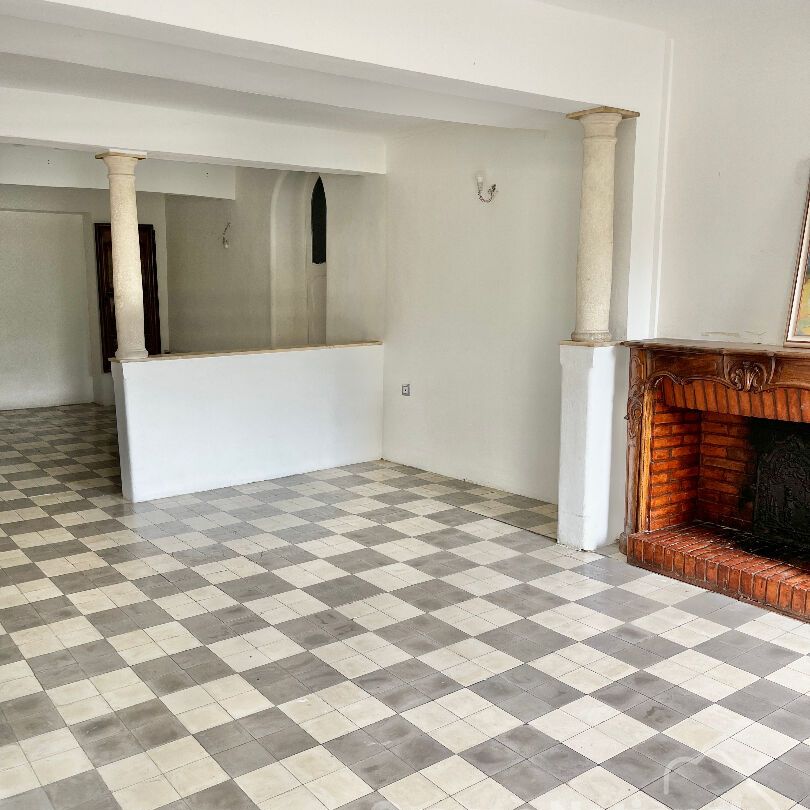 Location Appartement 3 pièces 107m² - Photo 1
