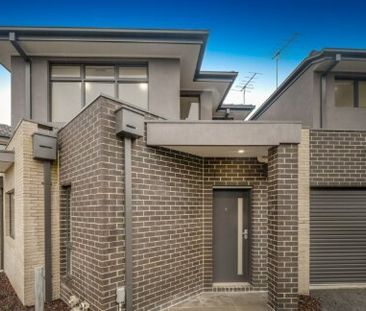 Modern Living in a Quiet Court Setting - Photo 2