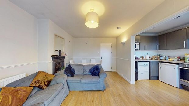 5 bedroom terraced house to rent - Photo 1