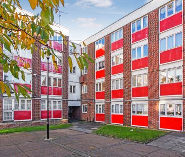 Guide Price £2,000 pcm - Available Now - Unfurnished - Photo 2