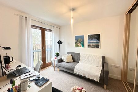 Great Mead, CHIPPENHAM - Photo 3