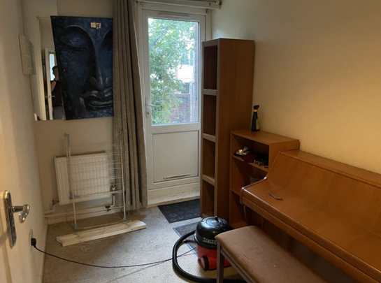 5 bedroom terraced house to rent - Photo 1