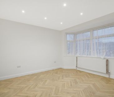 3 bedroom semi-detached house to rent - Photo 6