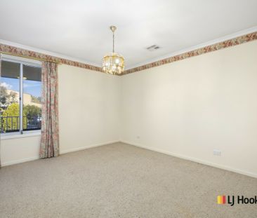 30 Robson Street, Garran ACT, Belconnen - Photo 6