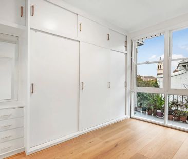 Spacious One Bedroom Apartment - Photo 1