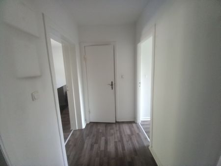 Sehr schöne helle 3 Zi.-Whg. im 2. OG ca. 60qm in der Helgolandstrasse 11, FREI zum 01.11.2024 - Foto 5