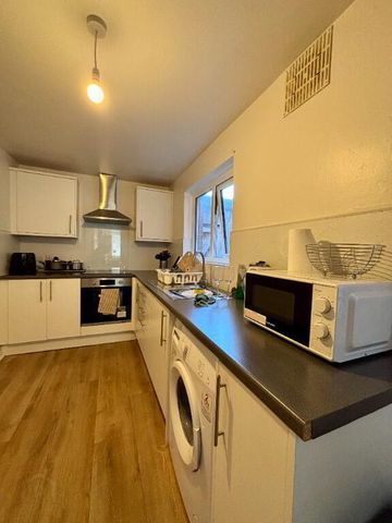 120 Beersbridge Road, Belfast, BT5 4RX - Photo 5