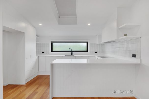 3/1 Collier Crescent, Brunswick - Photo 1