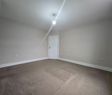 3 bedroom House To Let - Photo 5