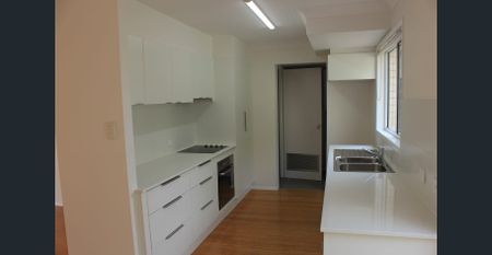 Townhouses at The Billabong Renovated units available soon - Photo 5