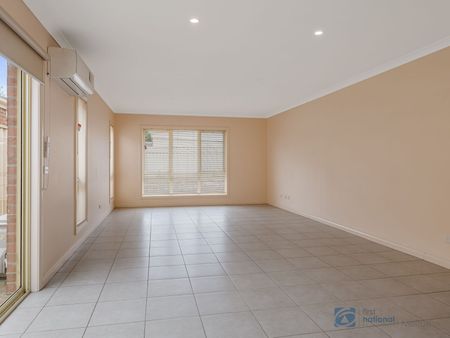 2/11 Panorama Avenue, 3337, Melton West Vic - Photo 2