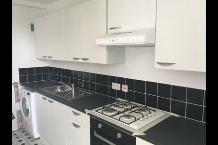 2 Bed Flat, Champion Road, SE26 - Photo 2