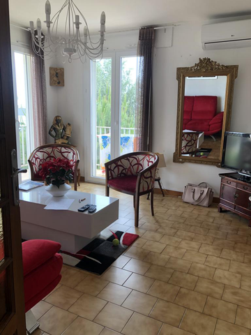 Spacieux F3 avec garage et balcons - Photo 5