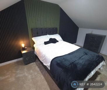 1 bedroom in a house share to rent - Photo 4