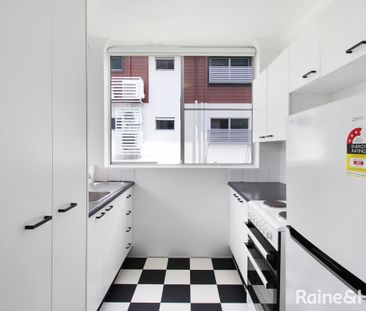 Furnished Toowong Unit with Exclusive Courtyard - Photo 6