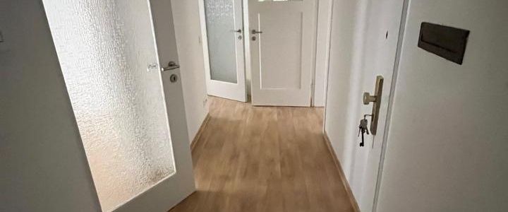 3 Raumwohnung im EG mit Balkon in sehr gepflegtem Haus zu vermieten - Foto 1