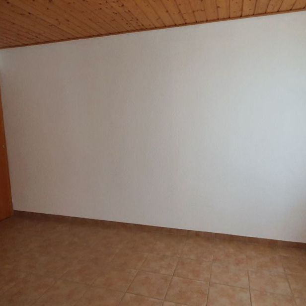 2 rooms on the ground floor in a residential area with parking space - Photo 1