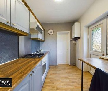 St. Annes Road, Blackpool, FY4 - Photo 5