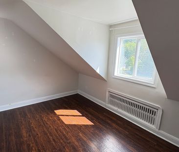 For Lease - 585 Byngmount Avenue Unit# Upper, Mississauga, Ontario - Photo 3