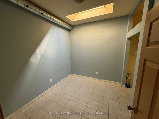 For Lease - 609 Queen Street Unit# 201, Toronto, Ontario - Photo 1