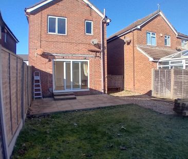 3 bedroom detached house to rent - Photo 3