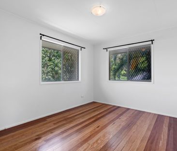 FAMILY-FRIENDLY LIVING IN A SOUGHT-AFTER STRATHPINE LOCATION - Photo 1